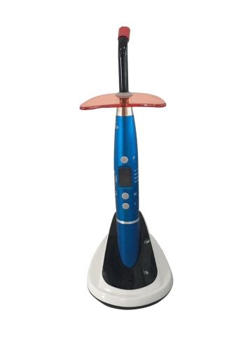 Lampă de polimerizare VRN V200 117.jpg