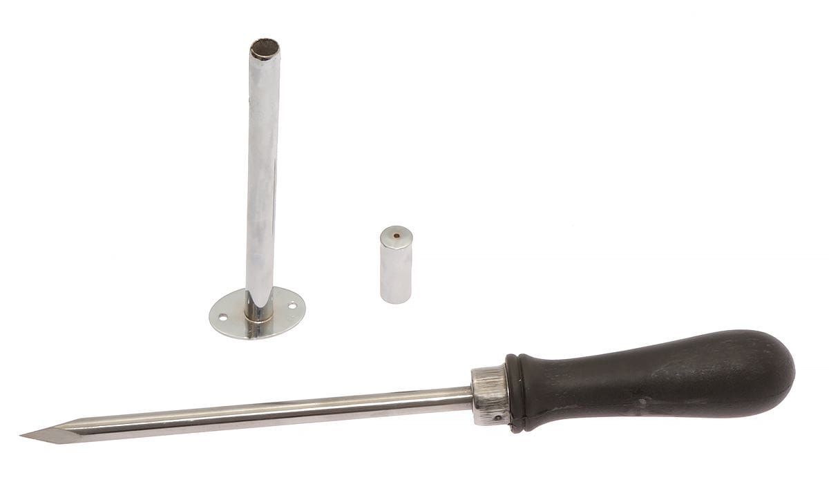 Schelet trocar cu canulă pentru salvarea vitelor în flatulență - 15 cm lungime